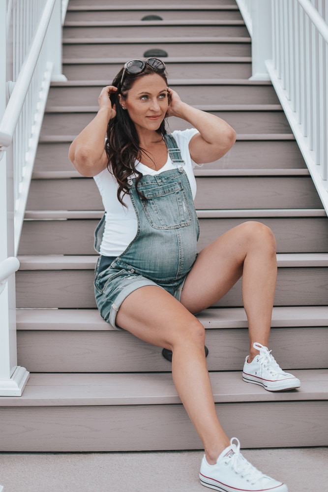 woman in pregnancy overalls