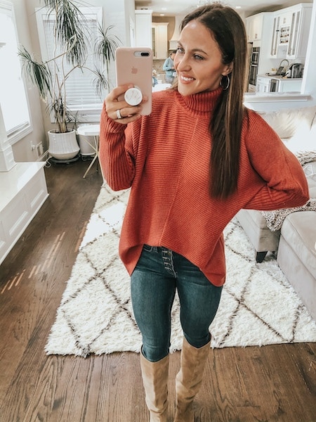woman wearing turtleneck and jeans - cute fall outfits