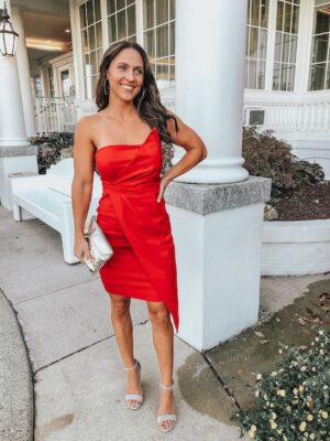 The 11 Best Shoe Colors To Wear With A Red Dress | Fit Mommy In Heels