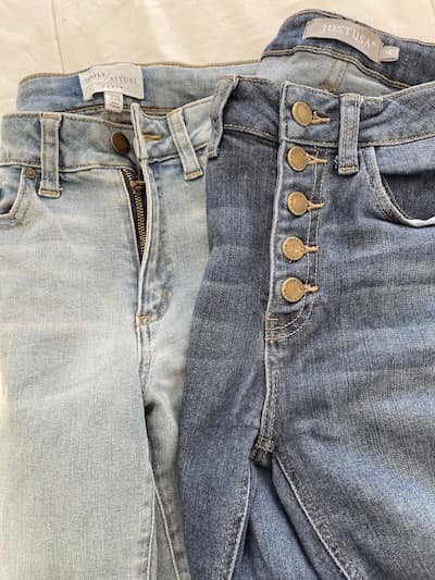 wooden Defeated On a large scale Button Fly Jeans Vs Zipper: Which Is Best? | Fit Mommy In Heels