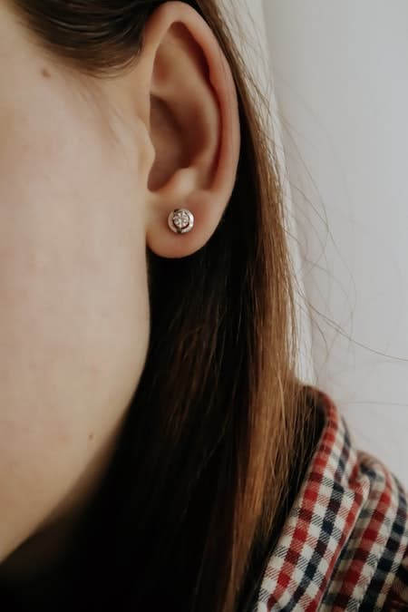 The 5 Best Earrings For Newly Pierced Ears