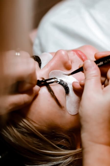 How To Prepare For Your First Eyelash Extension Appointment